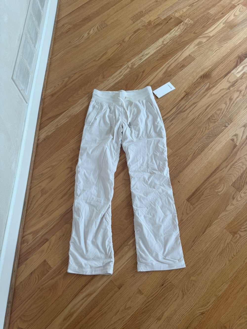 Lululemon dance studio MR lined pants regular size 6 white
